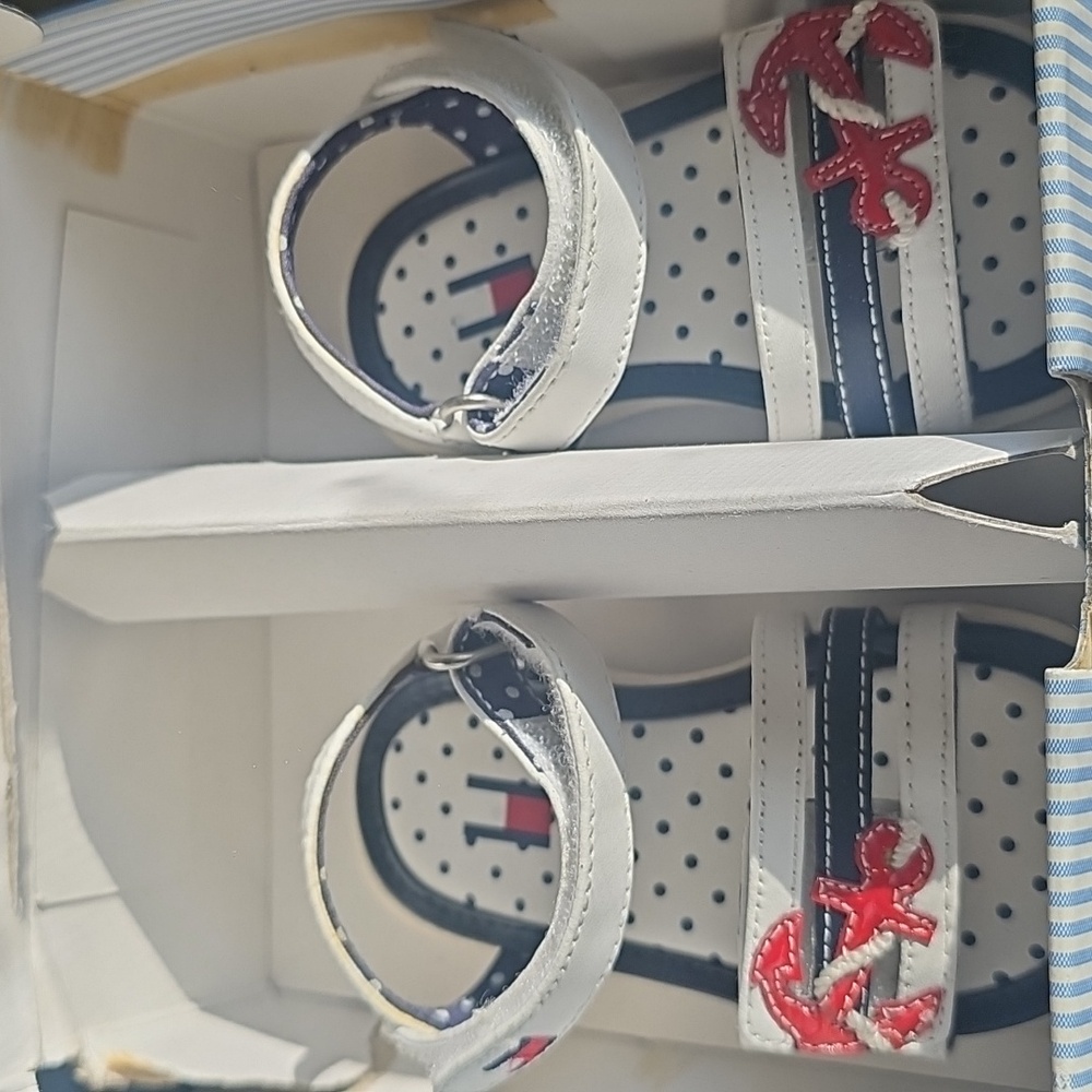 BABY SANDALS